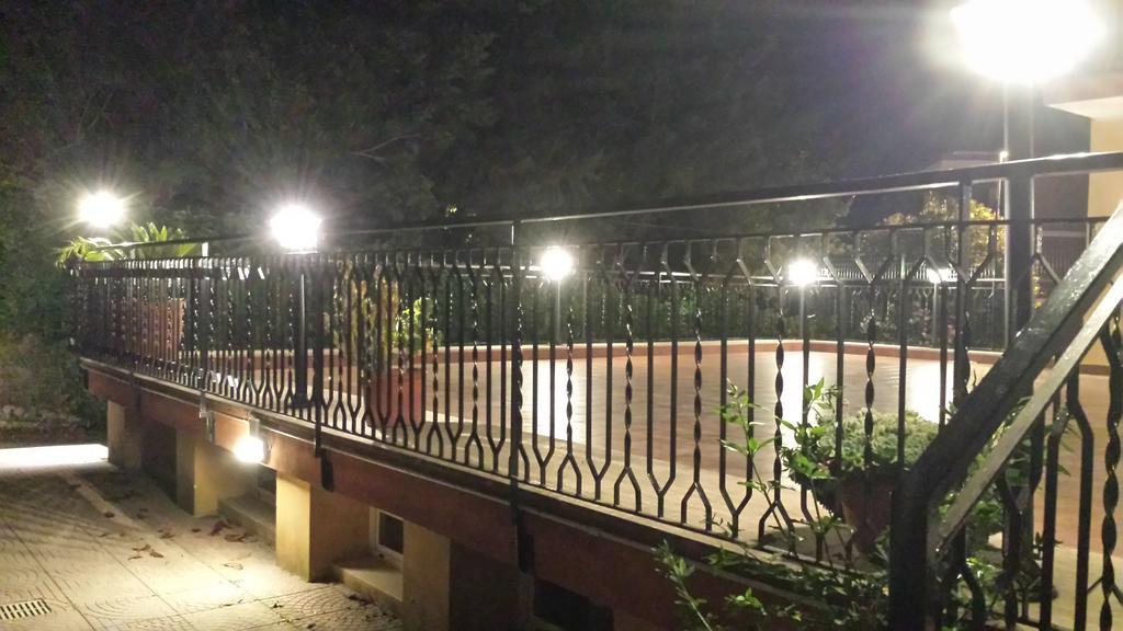 Le Streghe Di Roma Hotel Exterior photo
